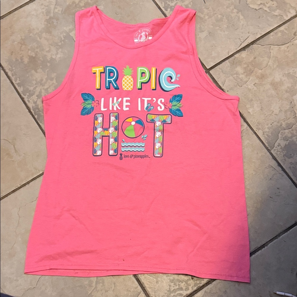 Love & pineapples funny tank top size large